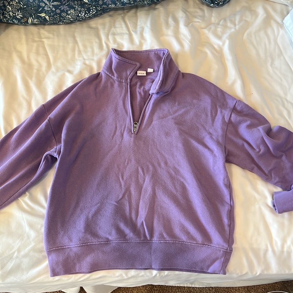 Size XS, Gap, purple quarter zip.